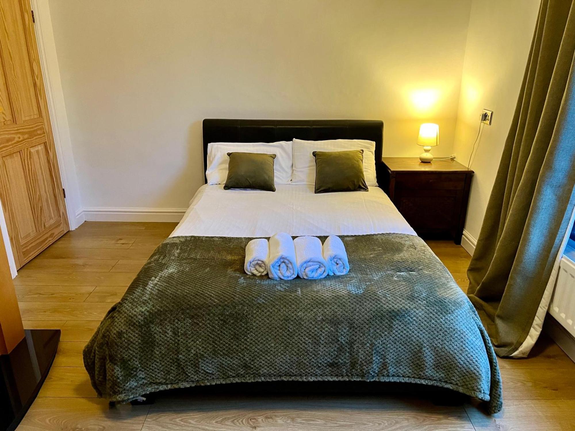 Housefield Stay, Room 4 Stoke-on-Trent المظهر الخارجي الصورة