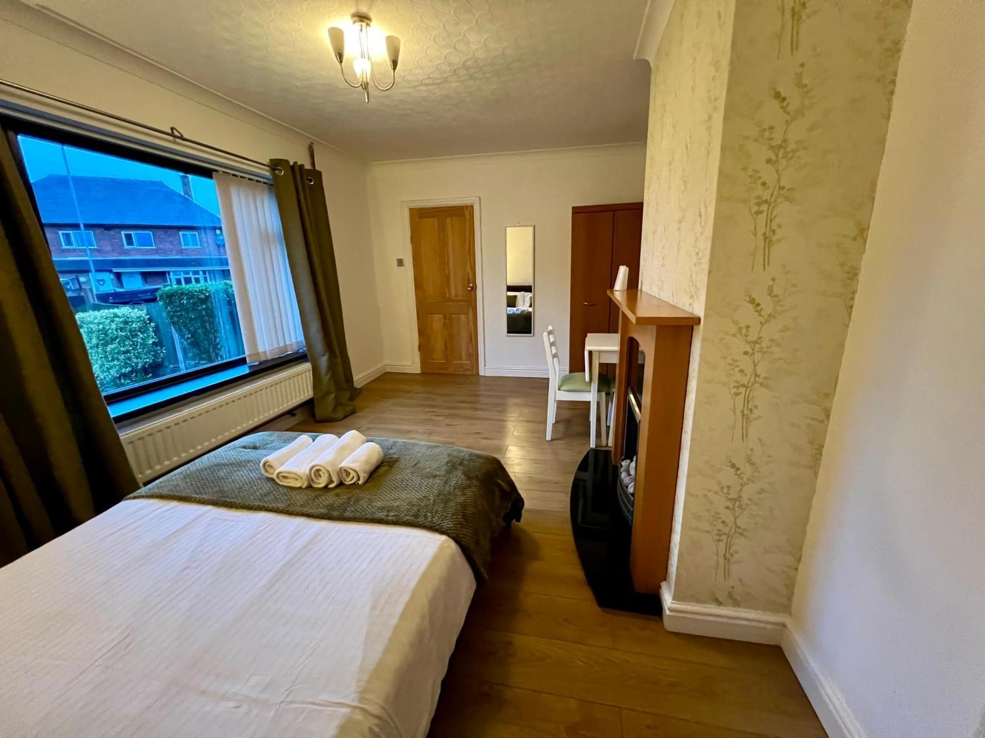 Housefield Stay, Room 4 Stoke-on-Trent المظهر الخارجي الصورة